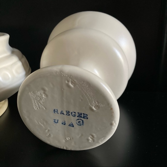 Haeger Pottery Pedestal Planter - Picture 2 of 6